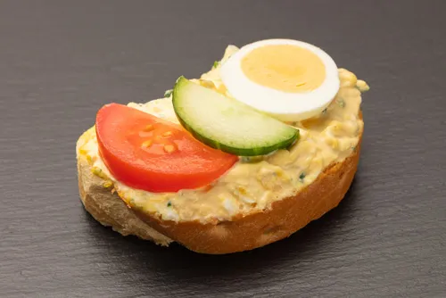 Frisch zubereitetes Ei-Salat Sandwich
