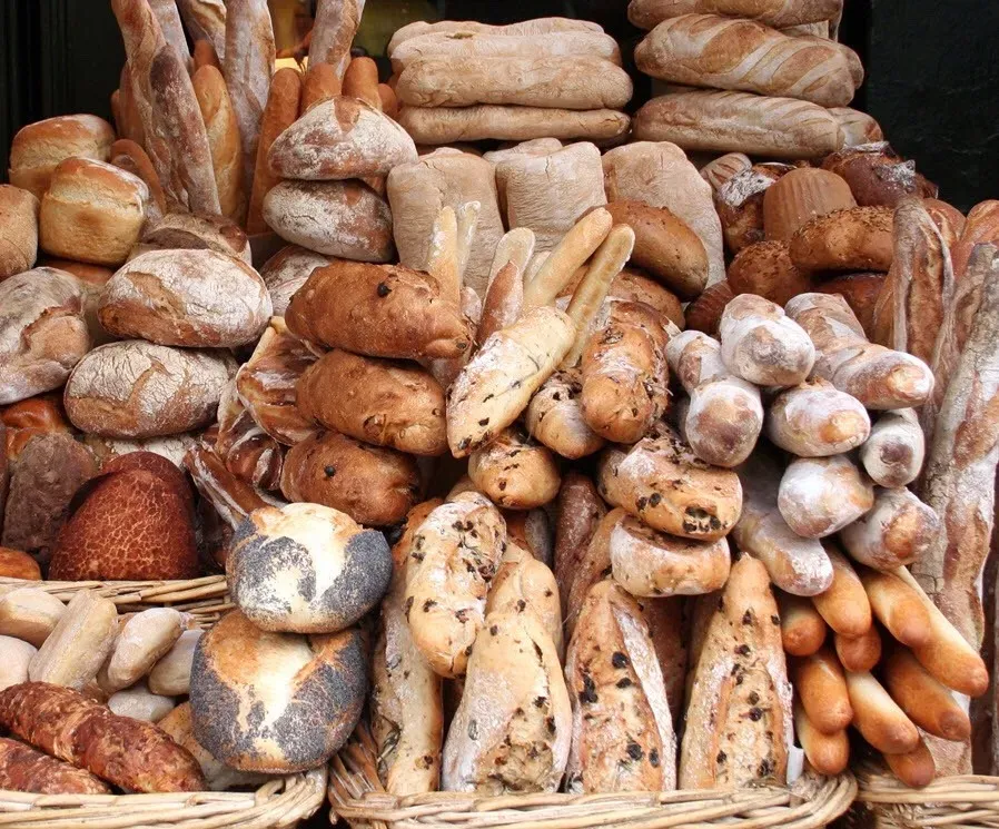 Frische deutsche Brötchen und Brot