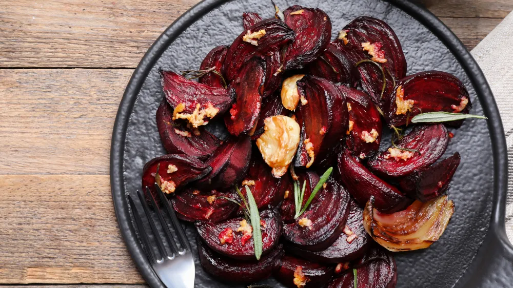 Geröstete Rote Bete Spalten mit Kräutern