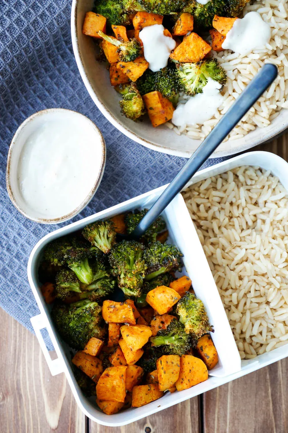 Geröstete Süßkartoffeln mit Brokkoli, ideal für Meal Prep