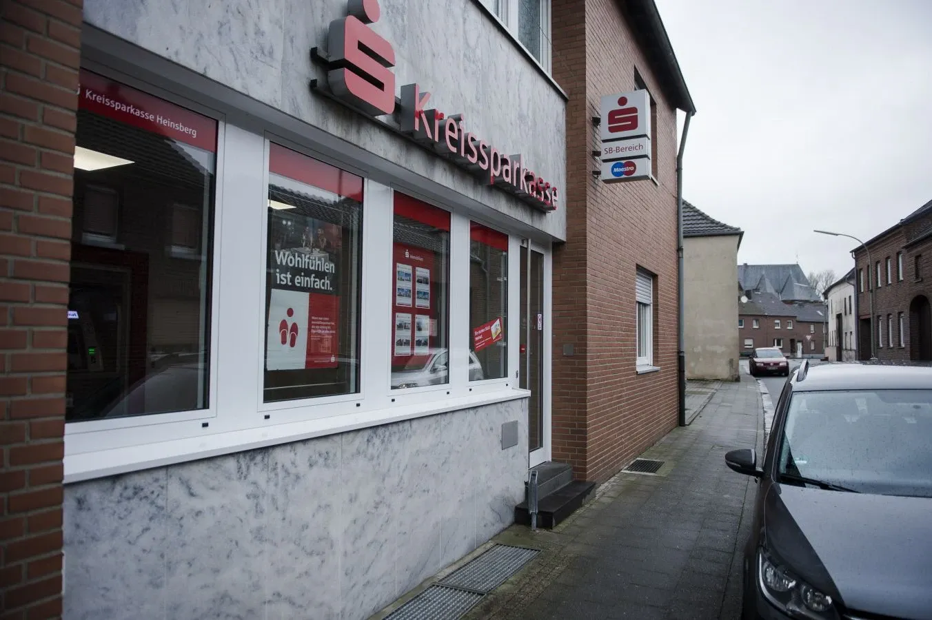 Geschlossene Sparkassenfiliale in Keyenberg mit einzigem Geldautomaten