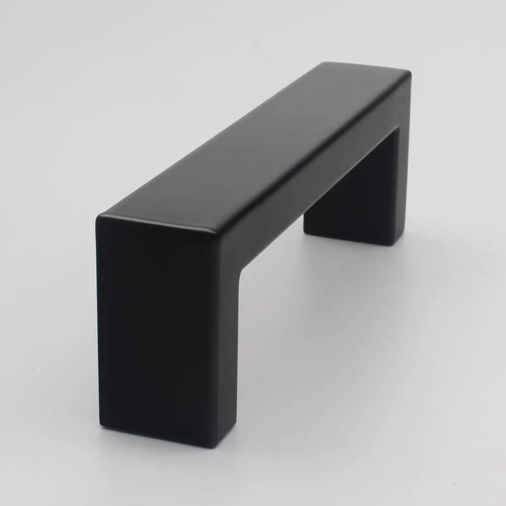 Griff Jurian in Schwarz, 96 mm Stichgröße