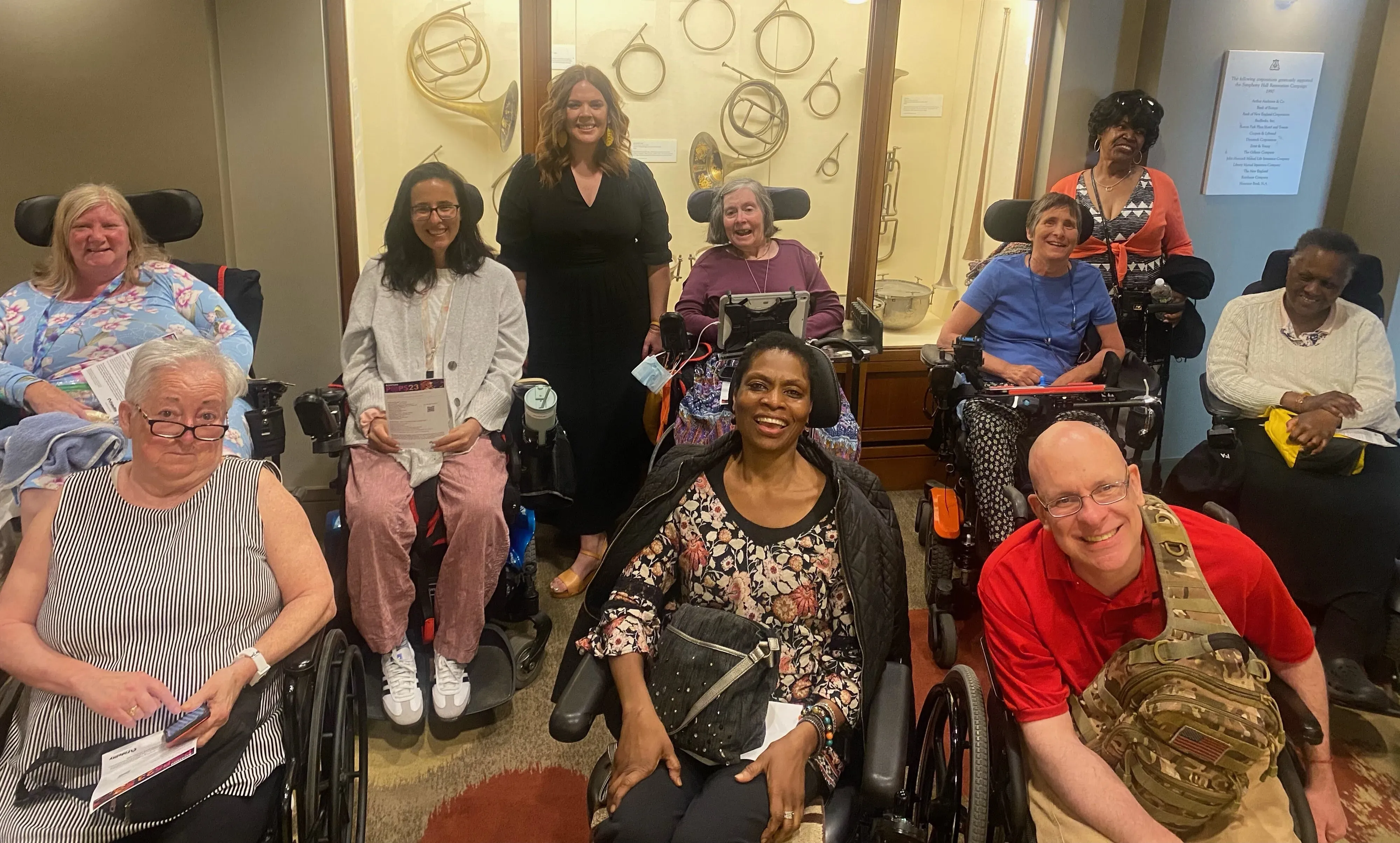 Gruppe von Reisenden genießt einen Ausflug