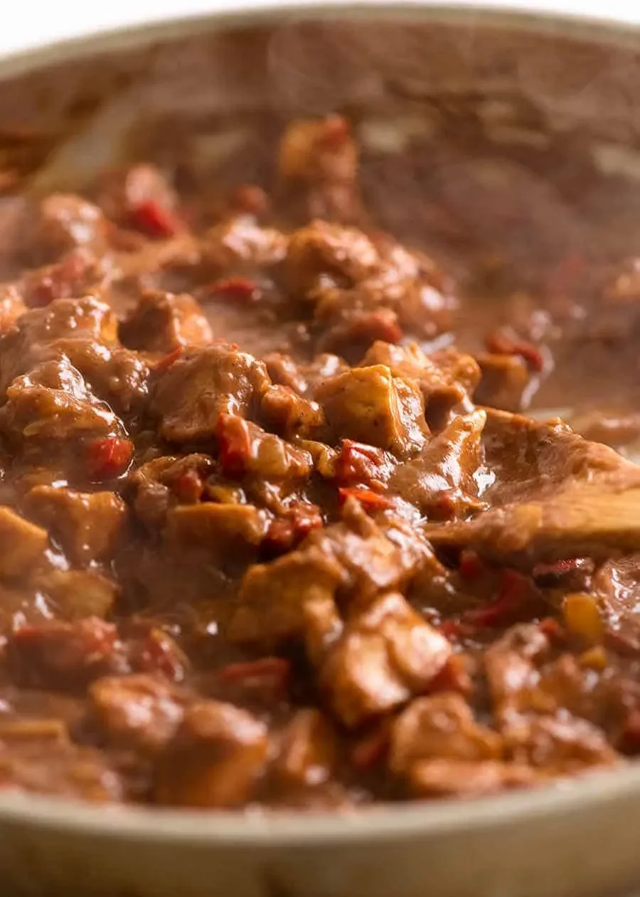 Hähnchen Burrito Füllung in einer Pfanne kochend