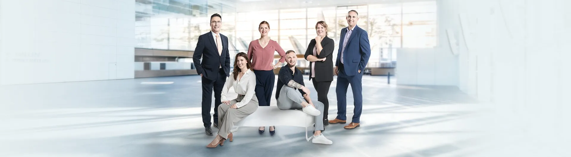 Headerbild der Messe Essen mit moderner Architektur