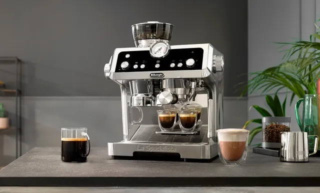 Hochmoderner Delonghi Kaffeevollautomat
