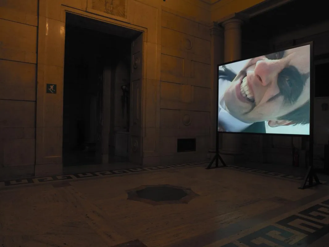 Installationsansicht "Alice Cooper" (2001) in der Sala Reale