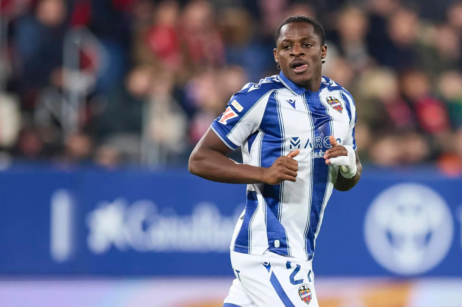 Karl Etta Eyong im Spiel von UD Levante