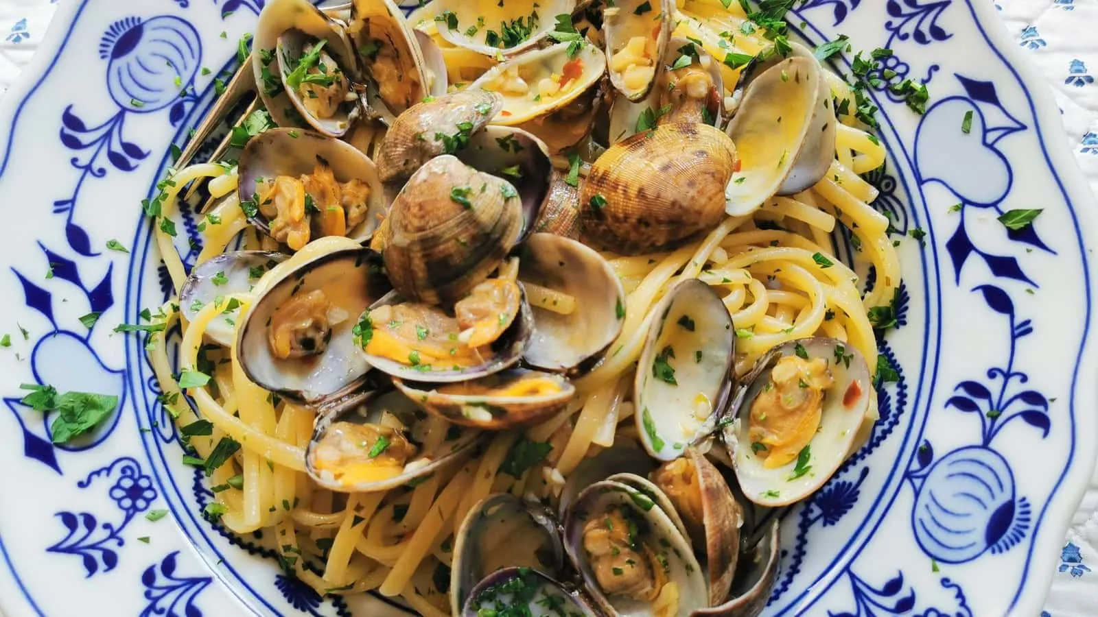 Linguine alle vongole (Pasta mit Venusmuscheln)