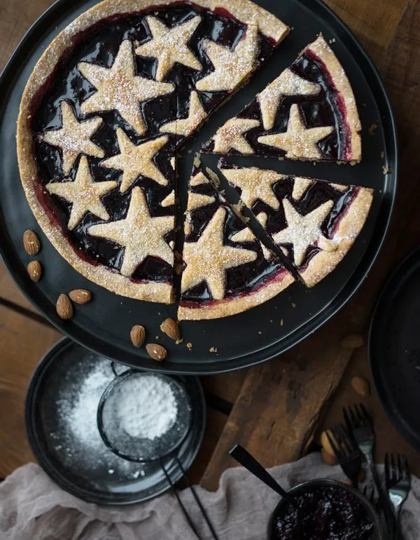 Linzer-Torte mit Johannisbeer-Marmelade ZimtkeksundApfeltarte.com Andrea Natschke Hofmann Foodfotografie Foodstyling Foodblogger