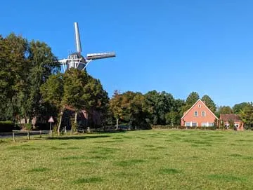 Luxuriöses Ferienhaus in Ostfriesland mit vielfältigen Unterhaltungsmöglichkeiten