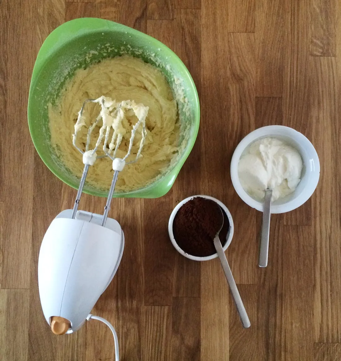 Mehl mit Natron unterrühren