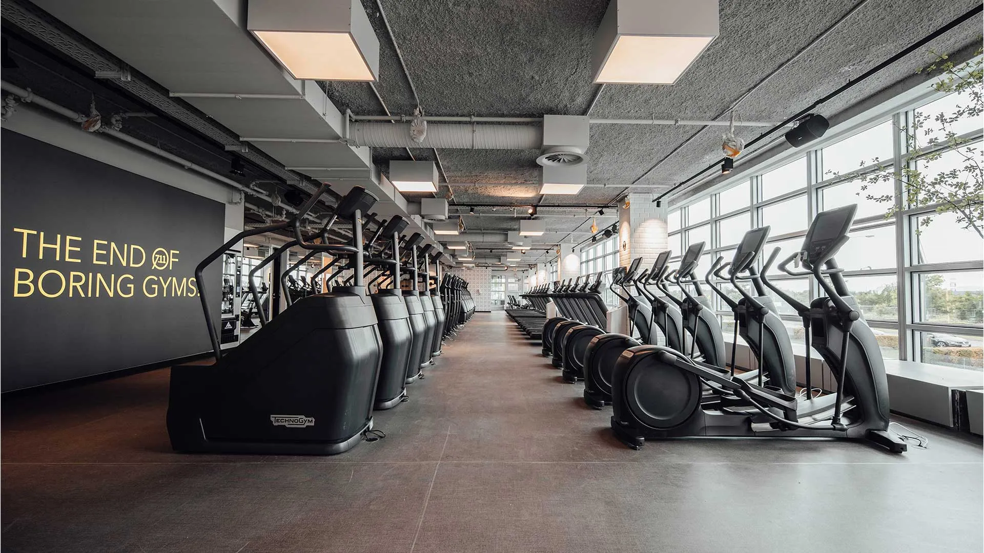 Modernes Interieur des FITSEVENELEVEN Club Niederrad