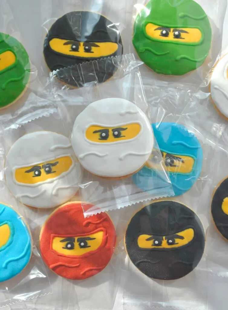 Ninjago Mottoparty Deko mit Keksen