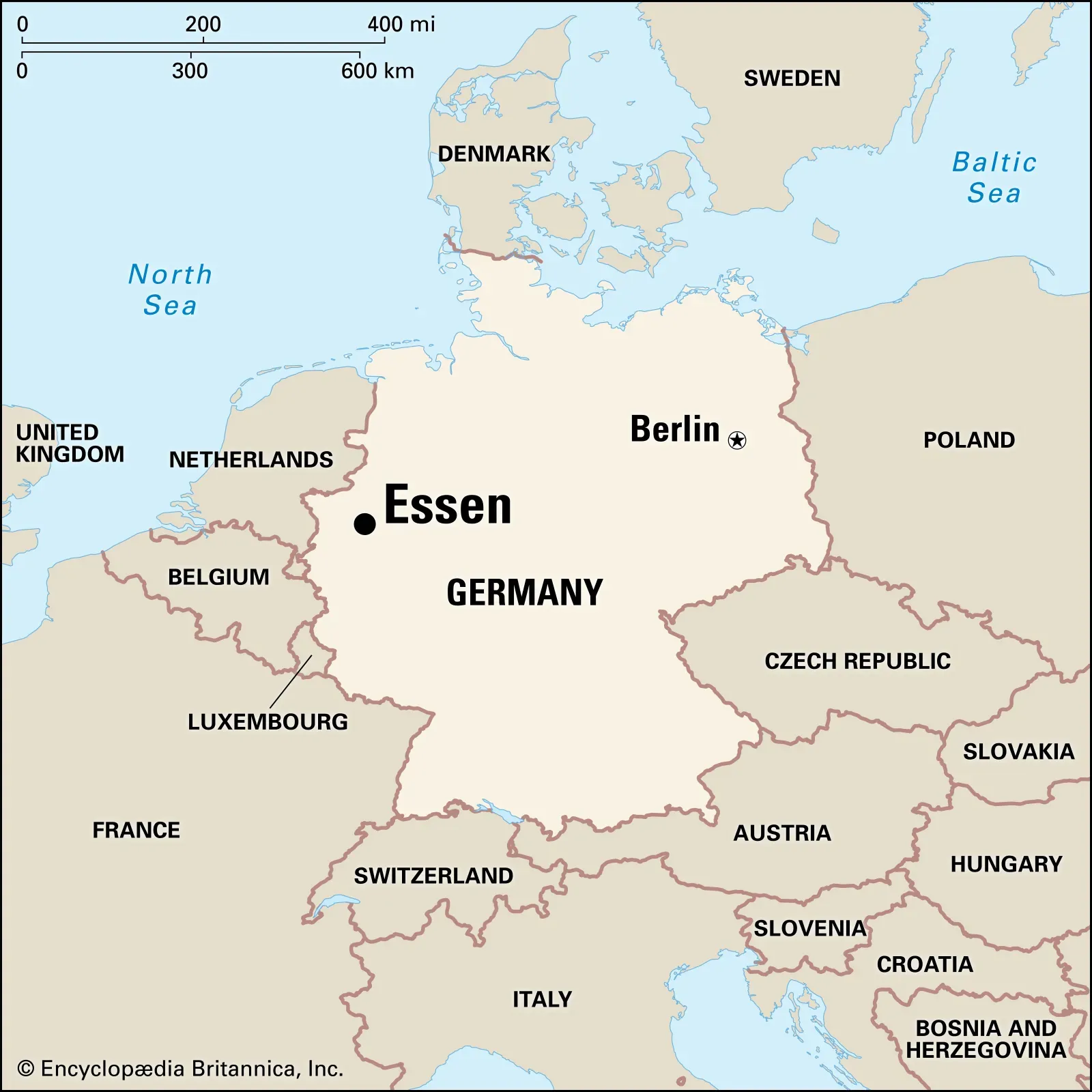Panoramablick auf die Stadt Essen mit ihrer vielfältigen Architektur