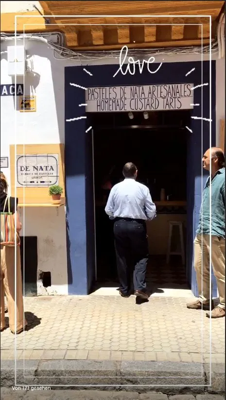 Pastel de Nata in einem Café in Sevilla