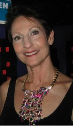 Porträt einer erfahrenen Fitnesstrainerin mit langjähriger Expertise