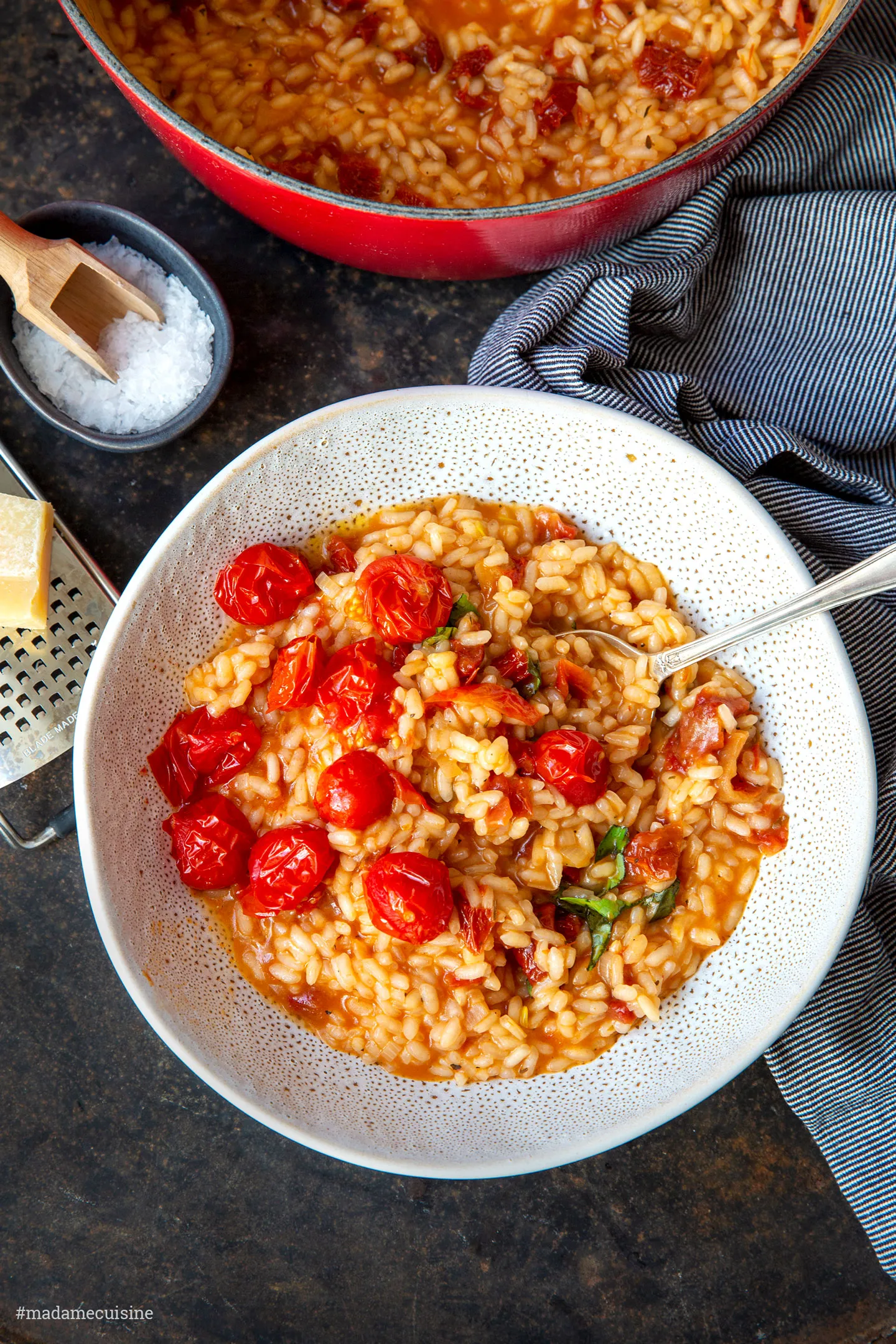 Risotto mit getrockneten Tomaten und Ofentomaten