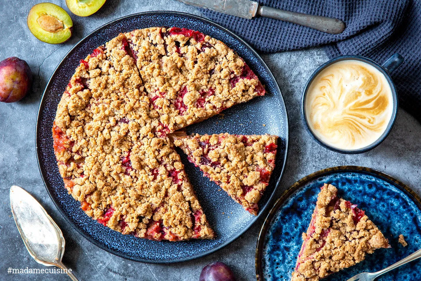 Saftiger Zwetschgenkuchen mit knusprigen Streuseln | Madame Cuisine Rezept