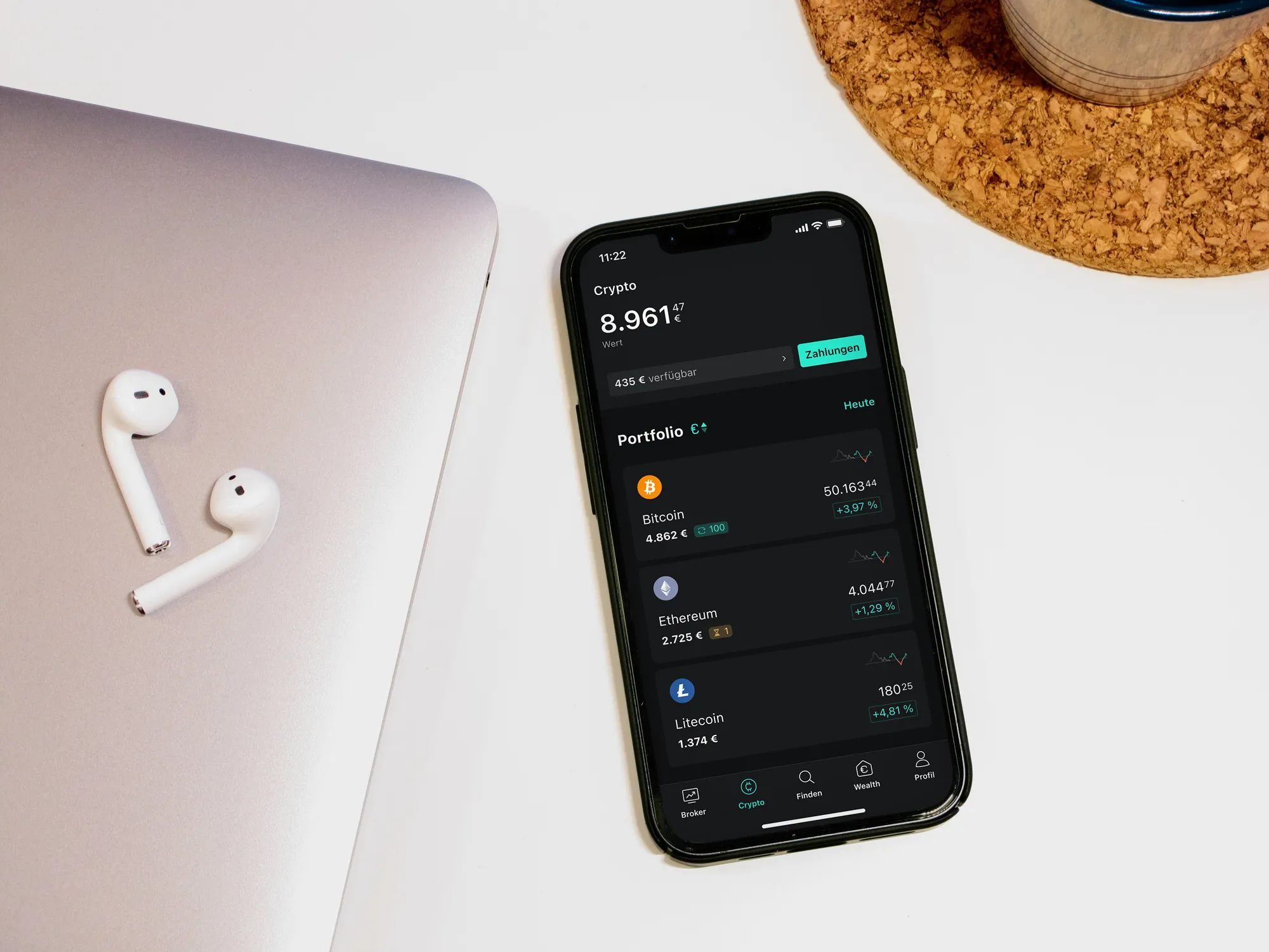 Scalable Capital Logo mit Krypto-Symbol, das das neue Krypto-Angebot darstellt