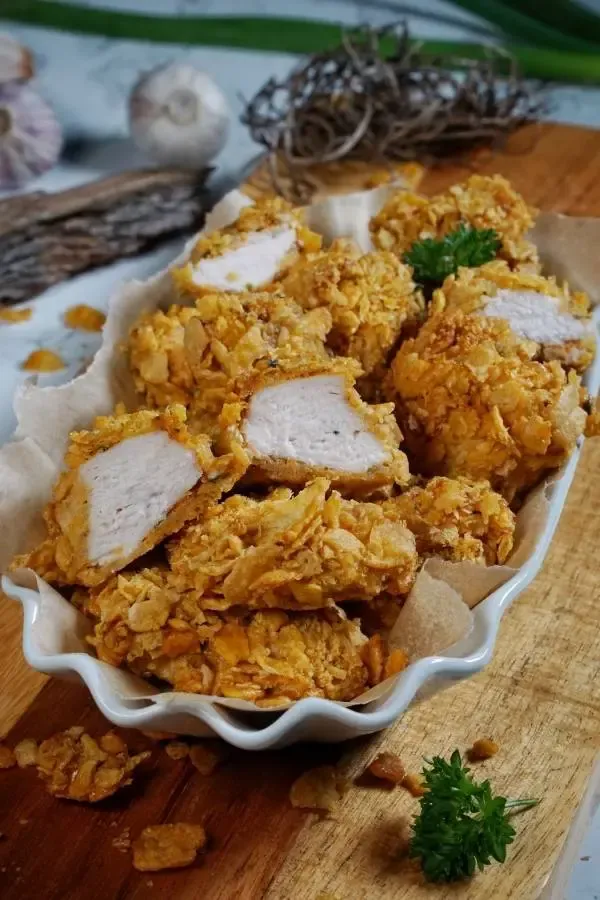 Selbstgemachte Chicken Nuggets ohne Zusatzstoffe aus dem Ofen