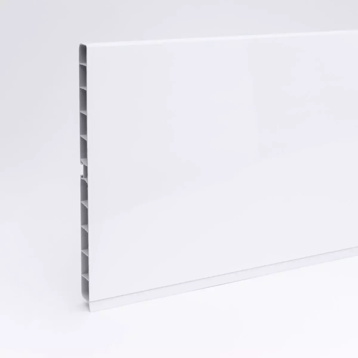 Sockelblende KS150 – Hochglanz Weiß für elegante Küchen