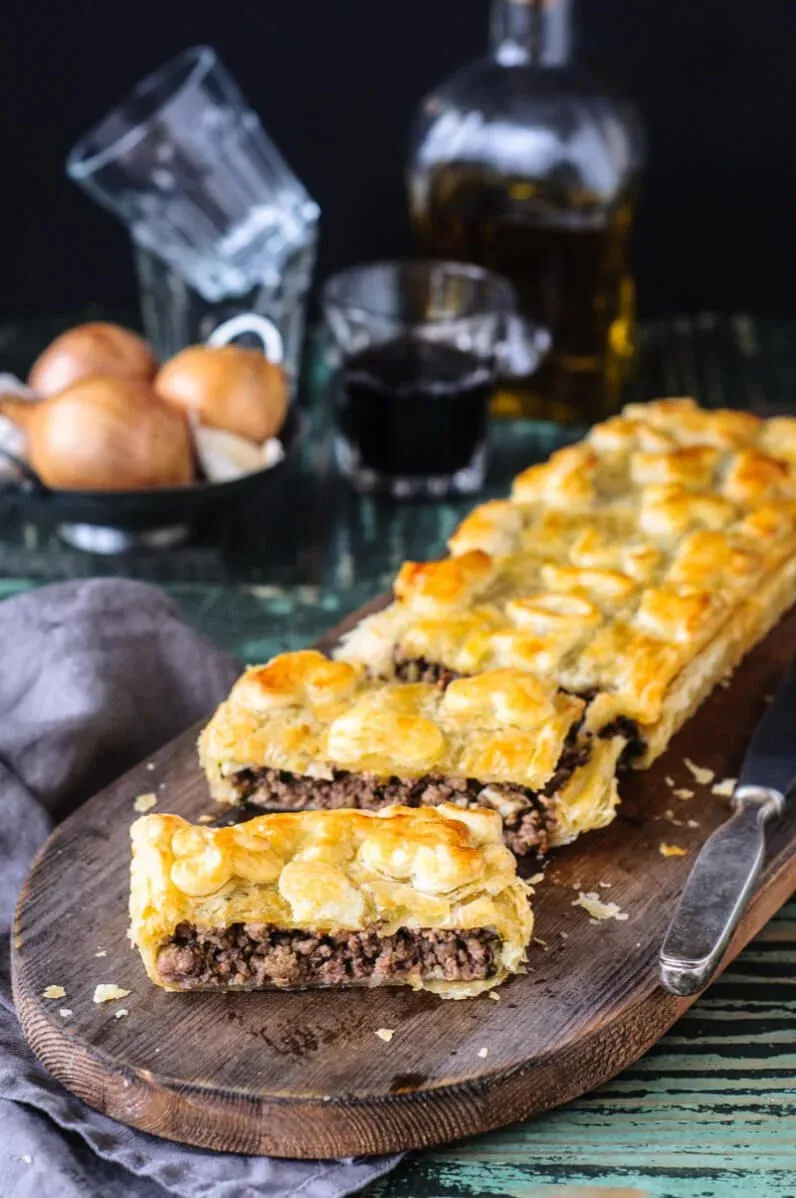 Spanische Empanadas mit Füllung