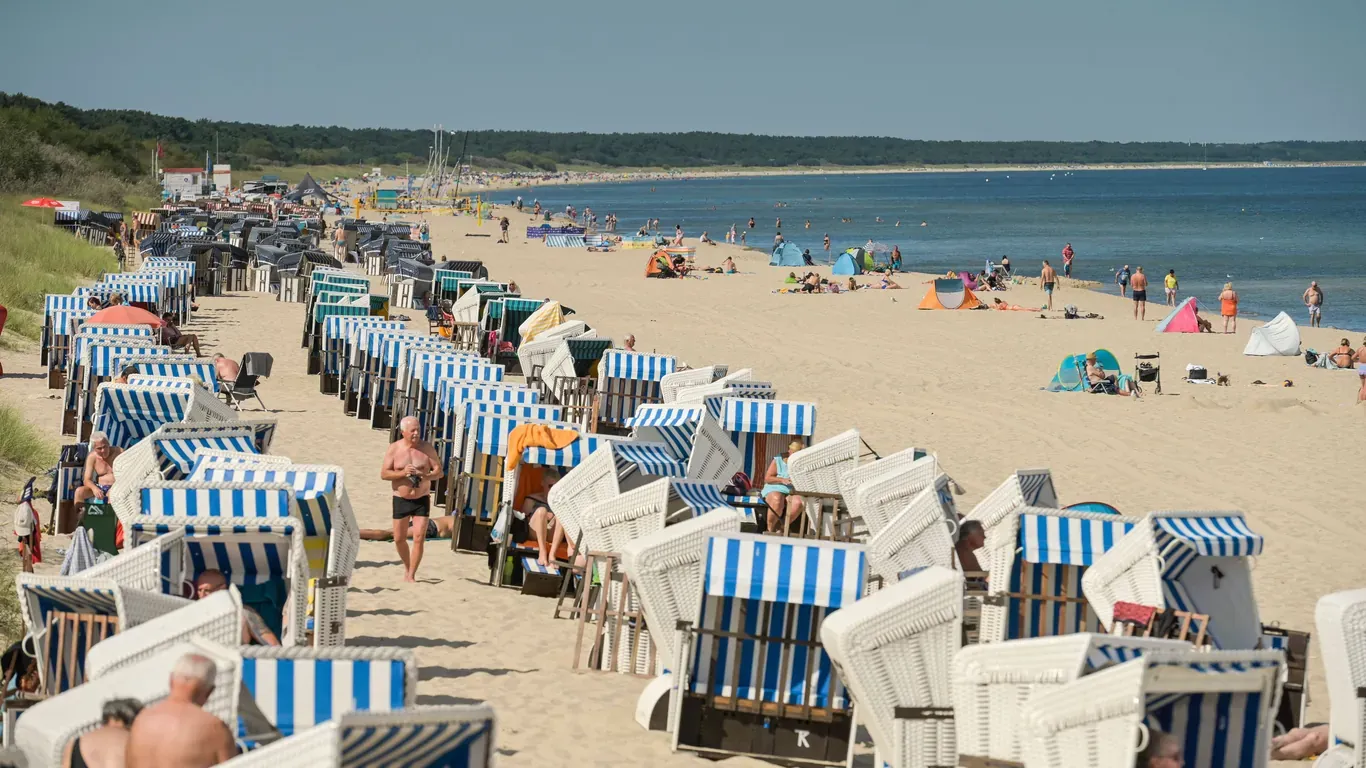 Strandkörbe am Ostseestrand in Zinnowitz auf Usedom