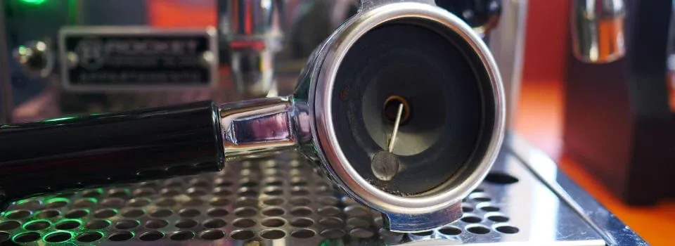 Temperaturfühler zur Messung der Brühtemperatur im Siebträger