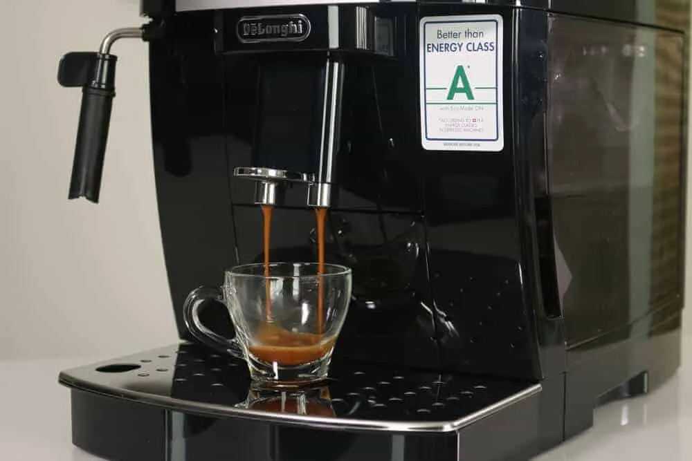 Test: Der beste günstige Kaffeevollautomat – delonghi ecam 22110 espresso