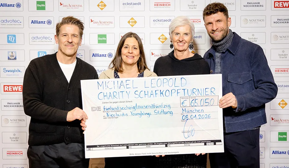 Thomas Müller beim Schafkopfturnier für den guten Zweck mit Michael Leopold