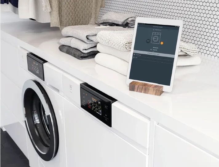 Vernetzte V-ZUG Adora Waschmaschine mit Smartphone App