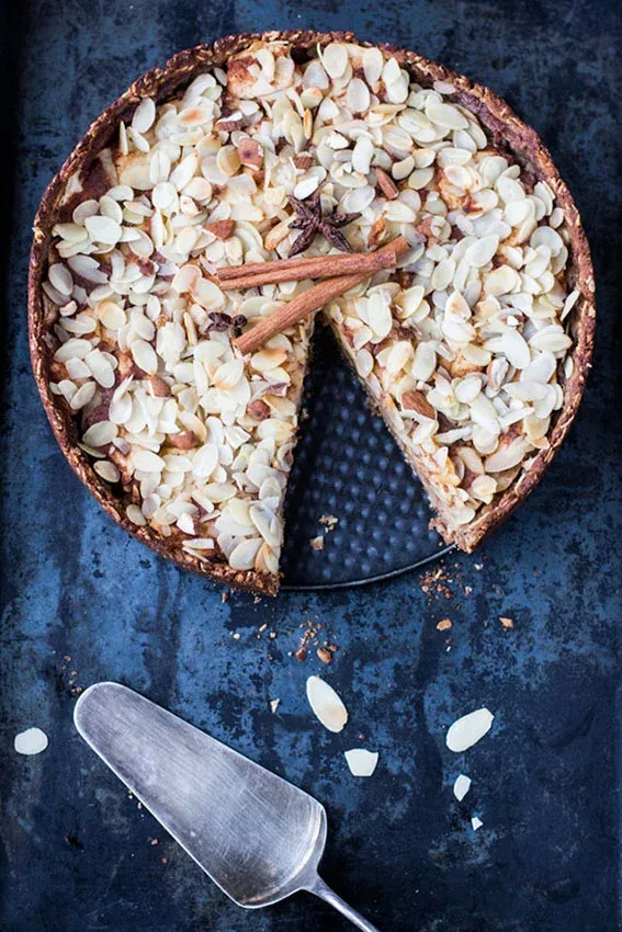 Verpackungen von Dinkelmehl, Haferflocken, Kokosöl und weiteren Zutaten