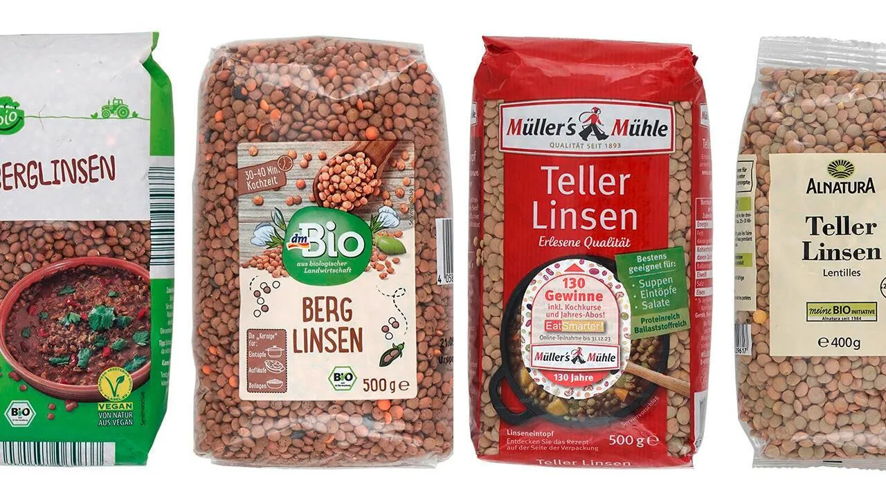 Verschiedene Sorten Linsen in Schalen