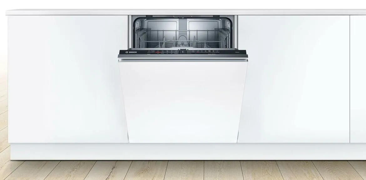 Vollintegrierter Bosch Einbau-Geschirrspüler (60 cm) für eine harmonische Küchenoptik