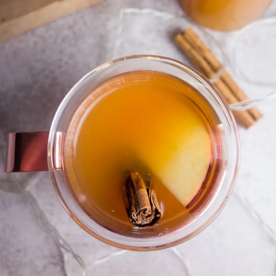 Warmer Apfel-Pimms