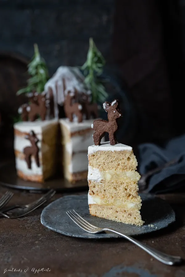 Winterapfeltorte mit feiner Zimtcreme