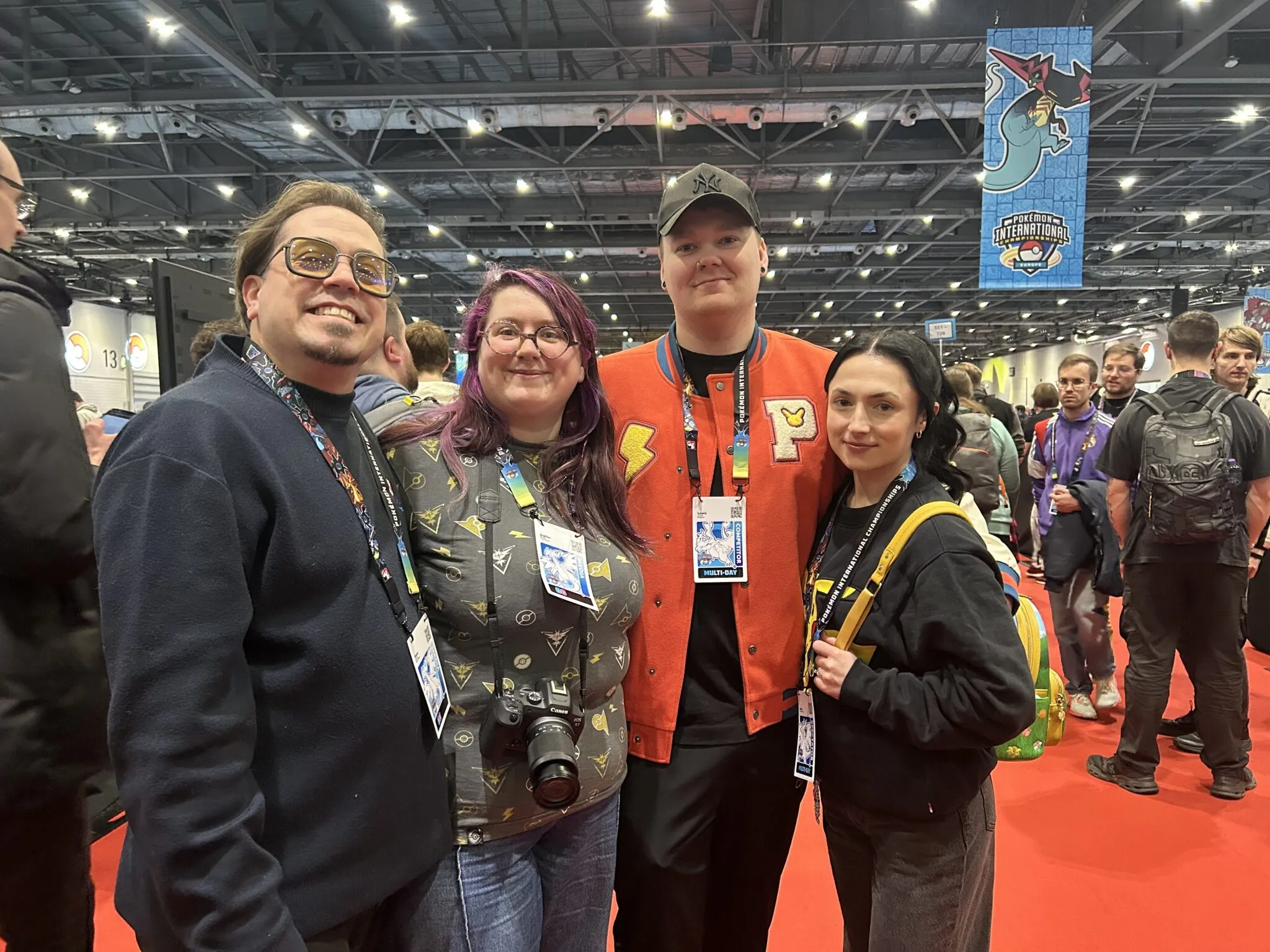 Wir alle bei der Pokemon EUIC