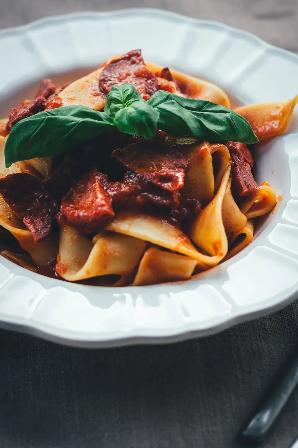 Würzige Pasta mit schneller Chorizo-Tomatensauce